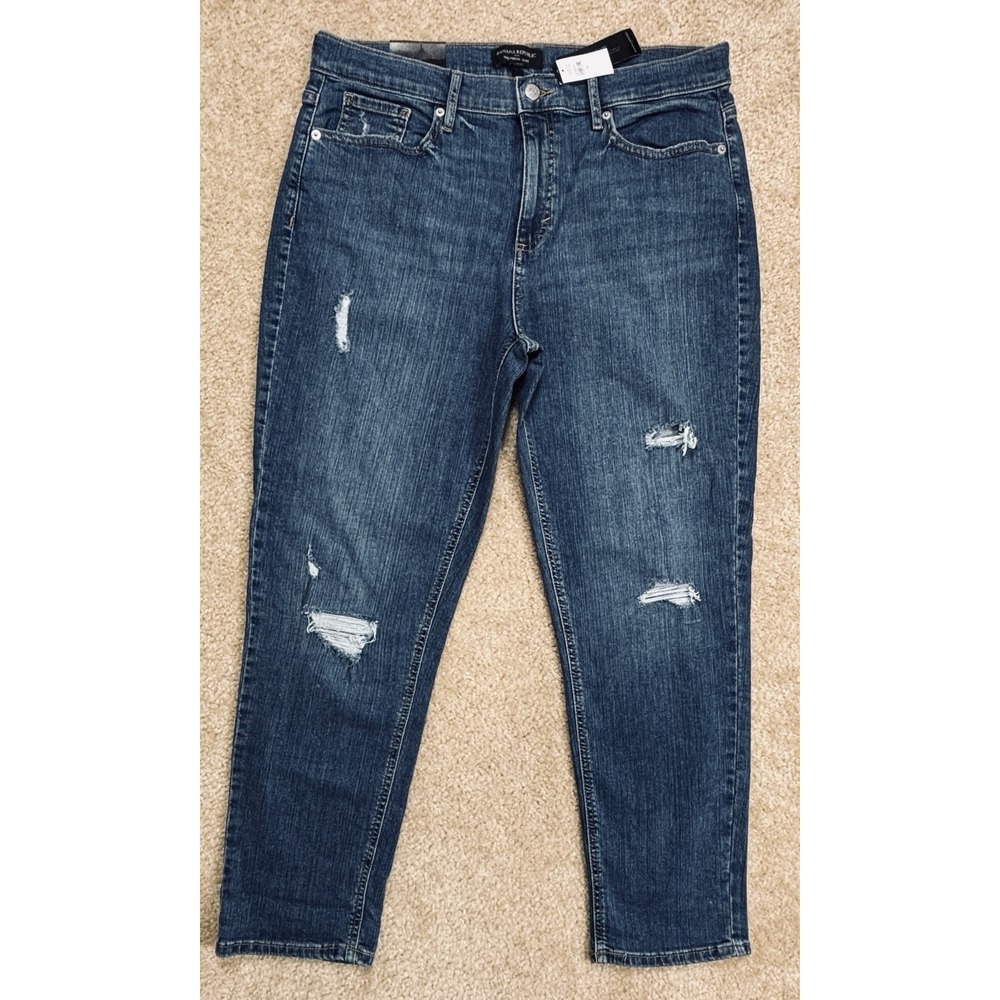 Banana Republic Girlfriend Jeans Women 31/12 Blue Low Rise Tapered Relaxed NWT